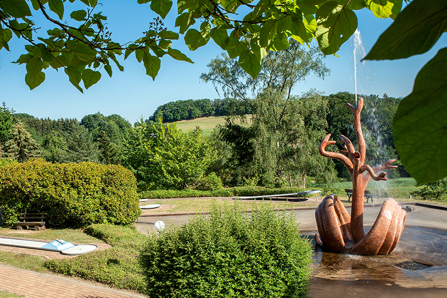 Brunnenanlage der Eleonoren-Klinik in Lindenfels-Winterkasten Brunnenanlage der Eleonoren-Klinik in Lindenfels-Winterkasten